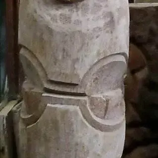 Miniature : statue totem tiki en bois de cocotier