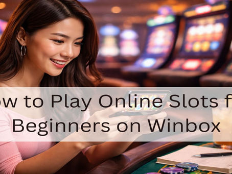 A woman smiles while learning to play online slots on her smartphone at a casino table, representing beginner friendly slot gameplay on an online casino platform.