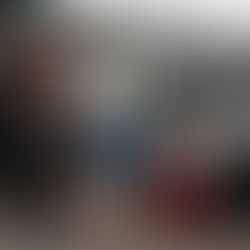 Christian Coolsaet Visit's Thomas Hardie Commercials.