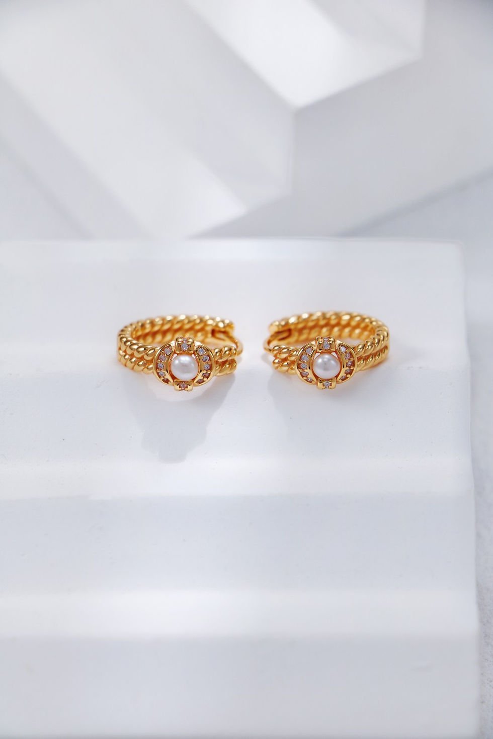 Thumbnail: Pearl Crest Hoops