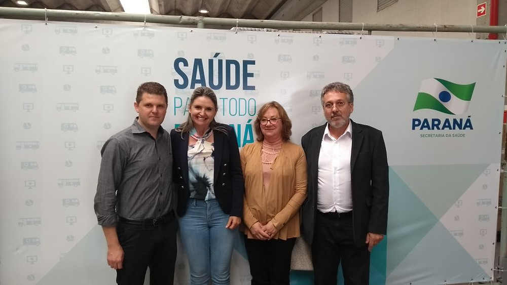 Sidnei Administrador Santa Casa, Jussara Dir. 4* Reg. Saúde , Emilinha Dir. Banco de Sangue, e Dr. Ladislao Provedor Santa Casa