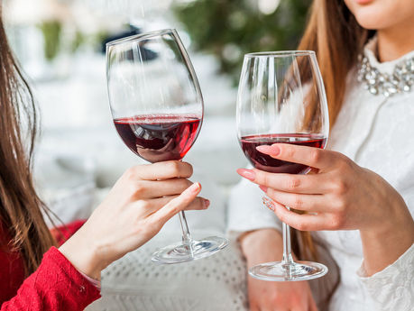 Alcohol After Botox: Does It Affect Your Final Results?