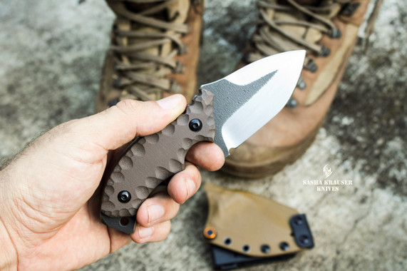 Franky4fingers edc neck knife