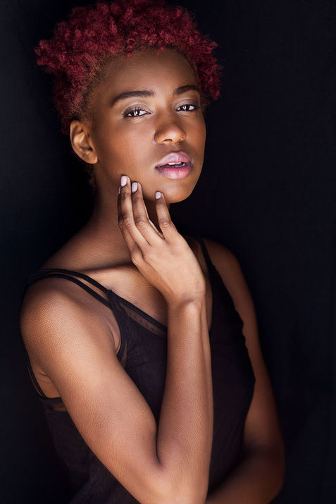 Portrait photographer in nyc with model with red hair