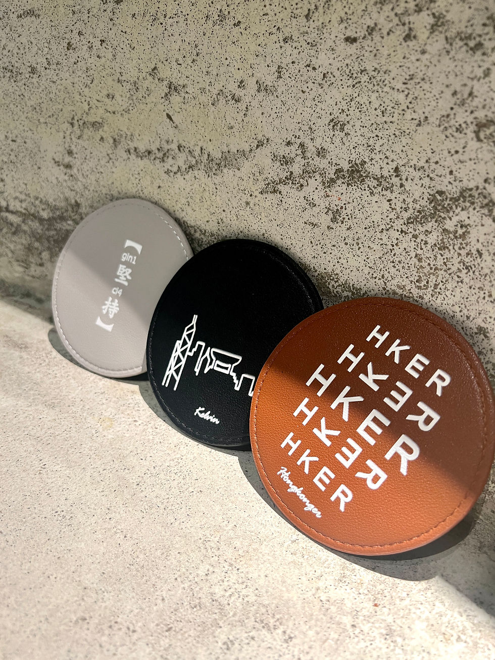 縮圖：【HKER視力圖+自訂名字】皮革杯墊訂製