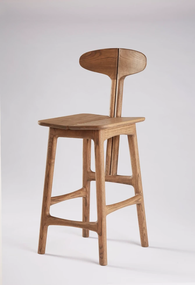 Leaf Barstool in Oak