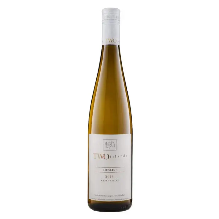 Two Island Riesling dengan label hijau muda dalam tampilan white wine yang segar