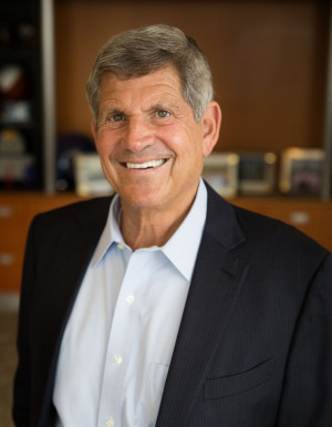 Jeff Smulyan, Founder of Sports Talk Radio, Speaks at Campus Series