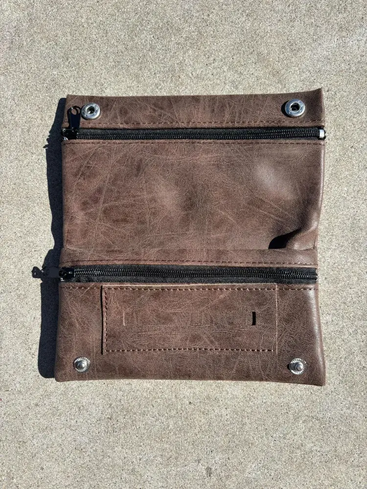 サムネイル： EAZY M!SS CIGARETTE POUCH Brown Leather