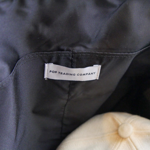 POP TRADING COMPANY Pop Side Bag Black | GRAVITY FUKUOKA