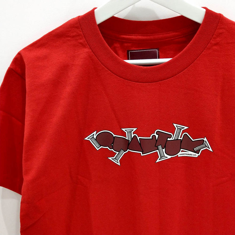 サムネイル： QUANTUM GOODS TEE RED