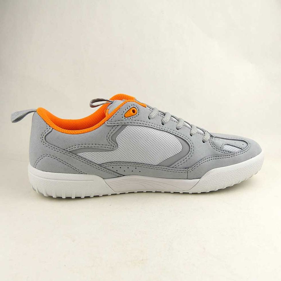 サムネイル： eS QUATTRO GRAY