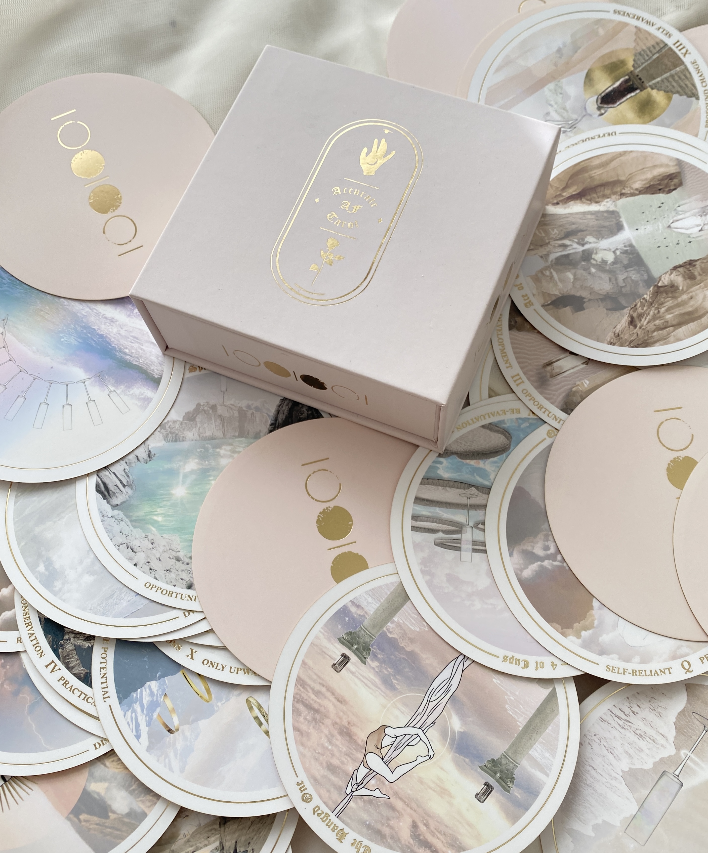 新品　未開封　正規品　accurate af tarot Accurate AF Tarot Deck | Prism + Fleur