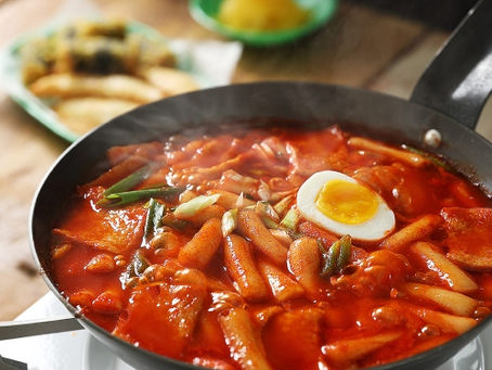 Favorite Korean snacks for foreigners!