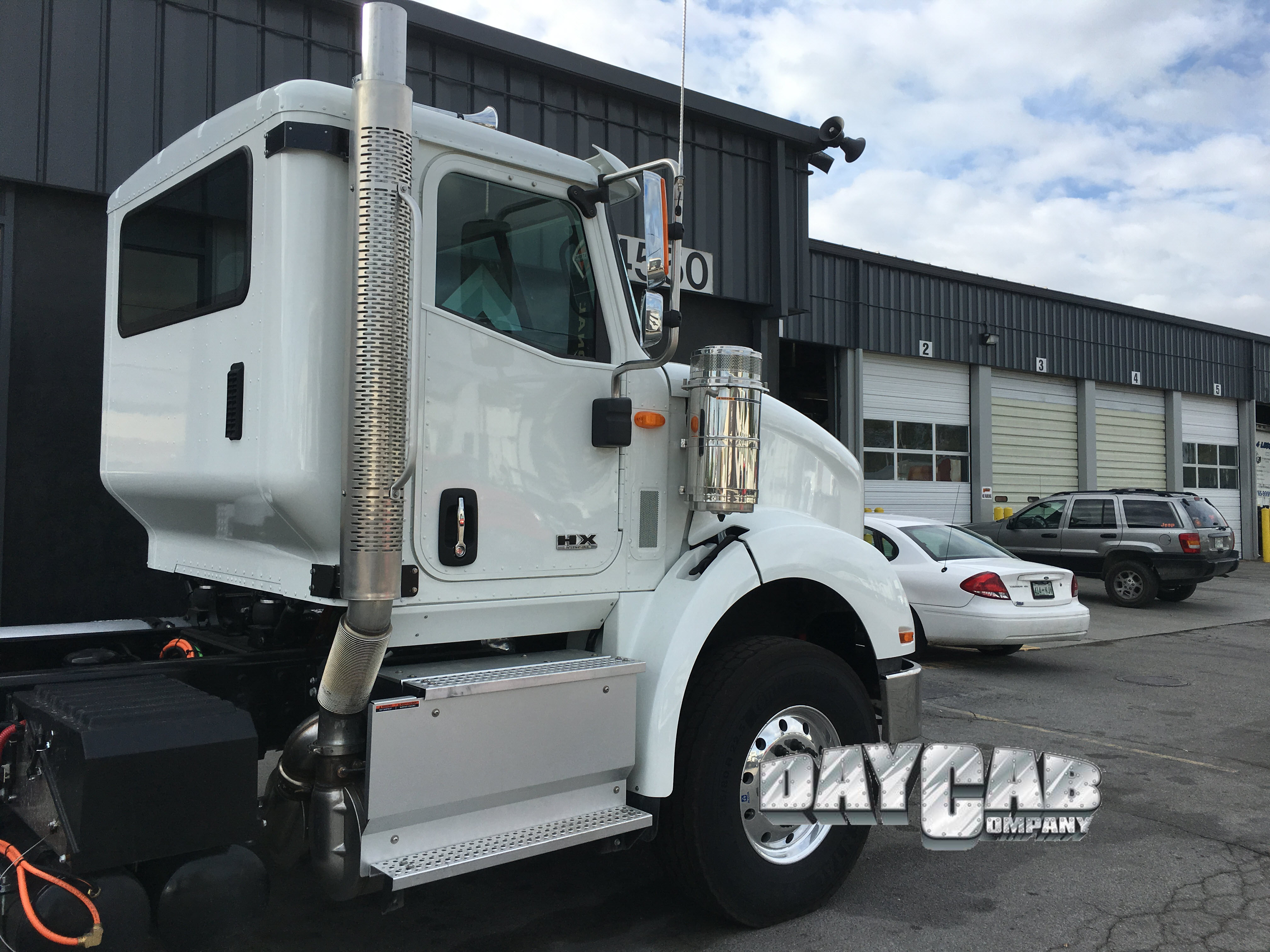 International HX Series Extended Day Cab