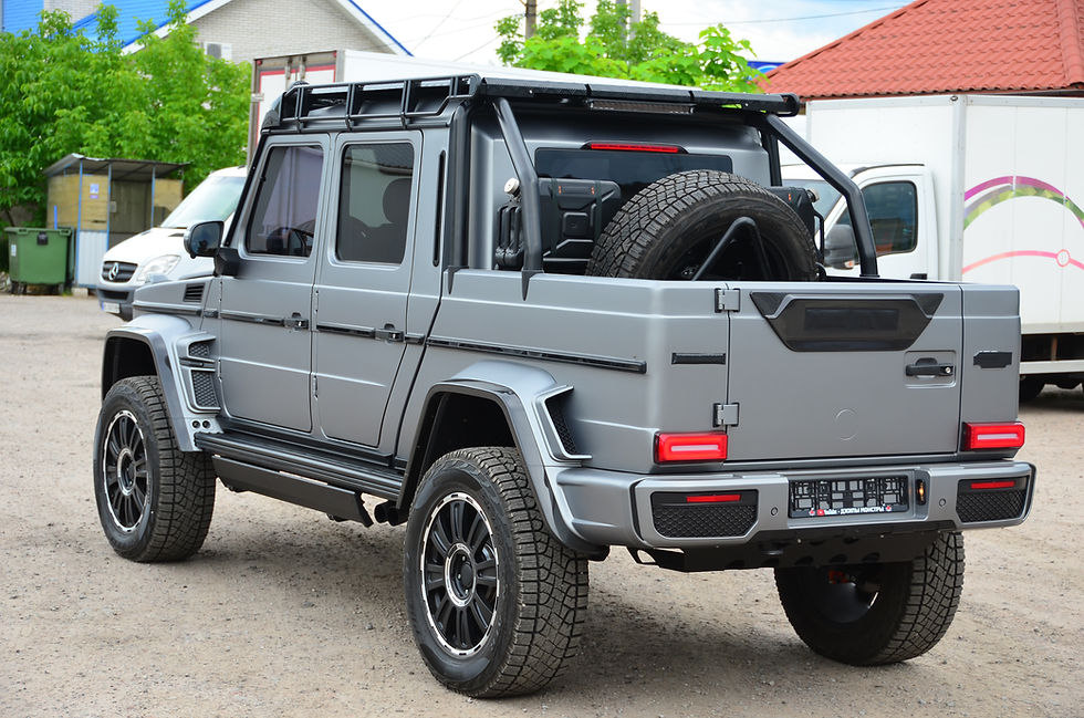 Thumbnail: Rear LED light bar.