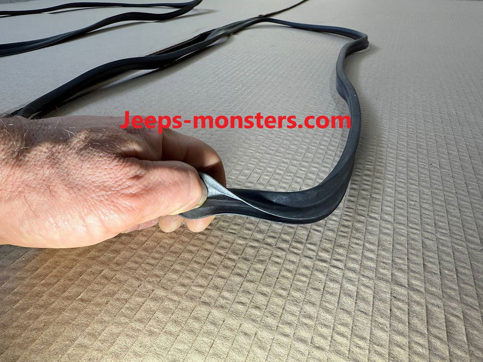 Thumbnail: Rubber seal for the side removable window, inner, left and right.