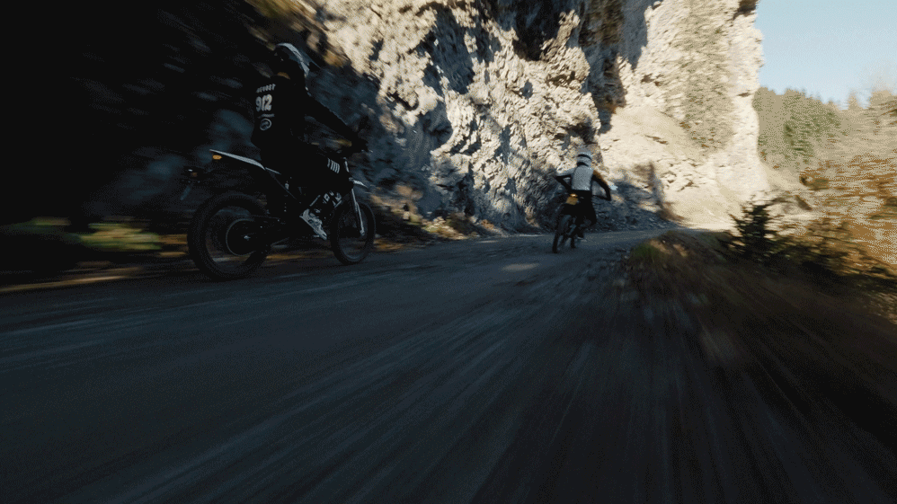 251029_ZERO_MOTORCYCLES_MY26_VDEF_16_0911.gif