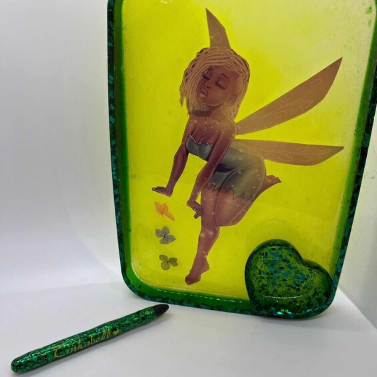 TinkaBell glow in the dark tray and pen 