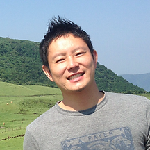 岡崎良士様写真.png