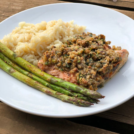 Salmón con costra de queso