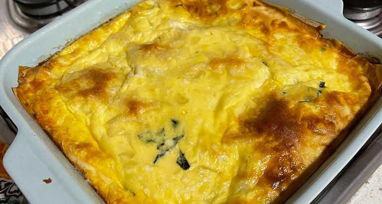 Costrada de espinaca y queso