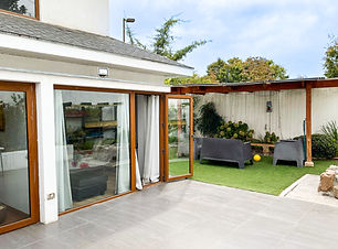 Corredor de propiedades venta y arriendo de casas, oficinas, parcelas, terrenos. Broker inmobiliario en chile. Santiago, sect