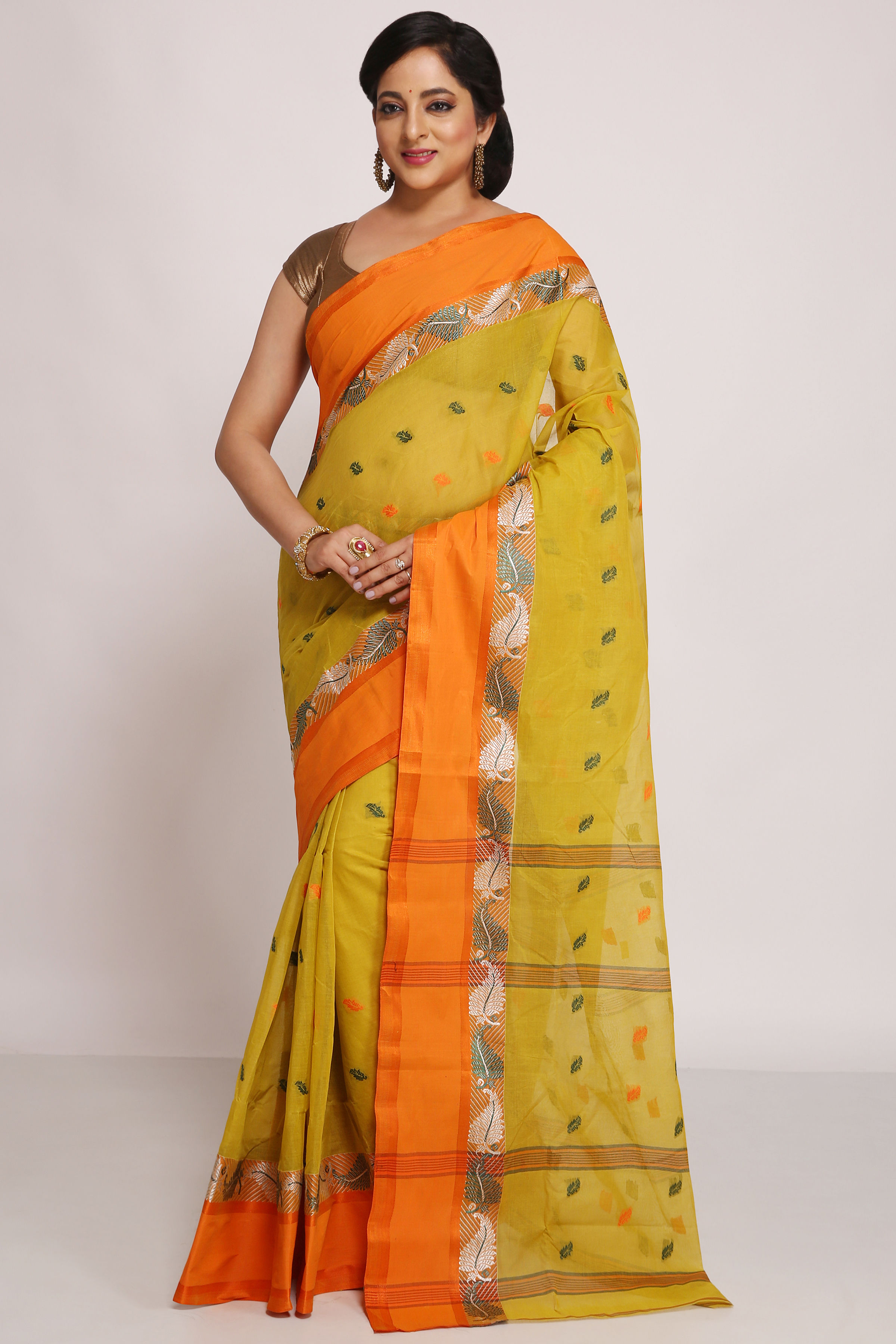 pure cotton bengali Tant saree without blouse piece.