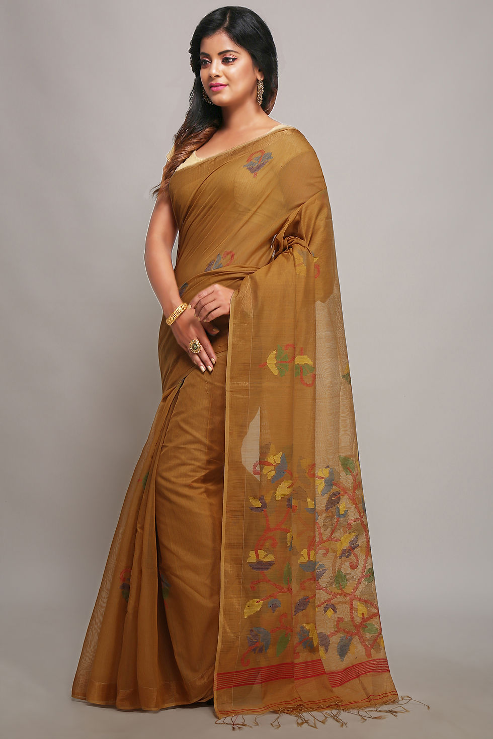 Thumbnail: Cotton Silk Dhakai Jamdani Saree with Designer Pallu & Flower Motifs(Beige)