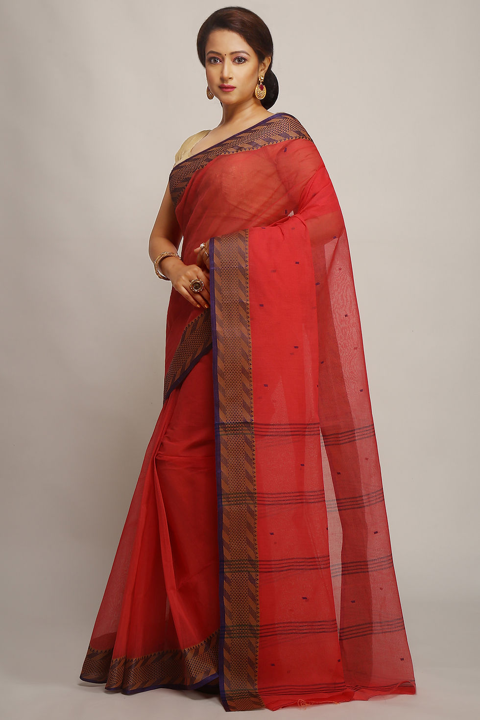Thumbnail: Tant Cotton Saree without blouse piece_(Rose Red)