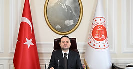 YENİ ADALAET BAKANI AKIN GÜRLEK'TEN AVUKATLARA SEVİNDİRİCİ HABER