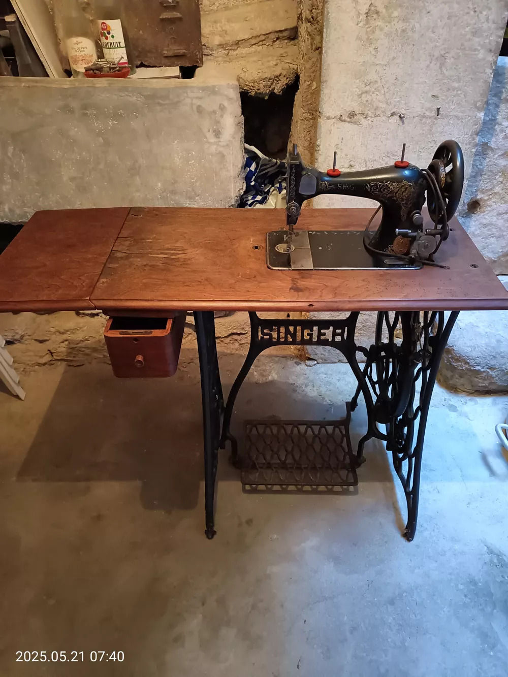 Machine à coudre SINGER occasion