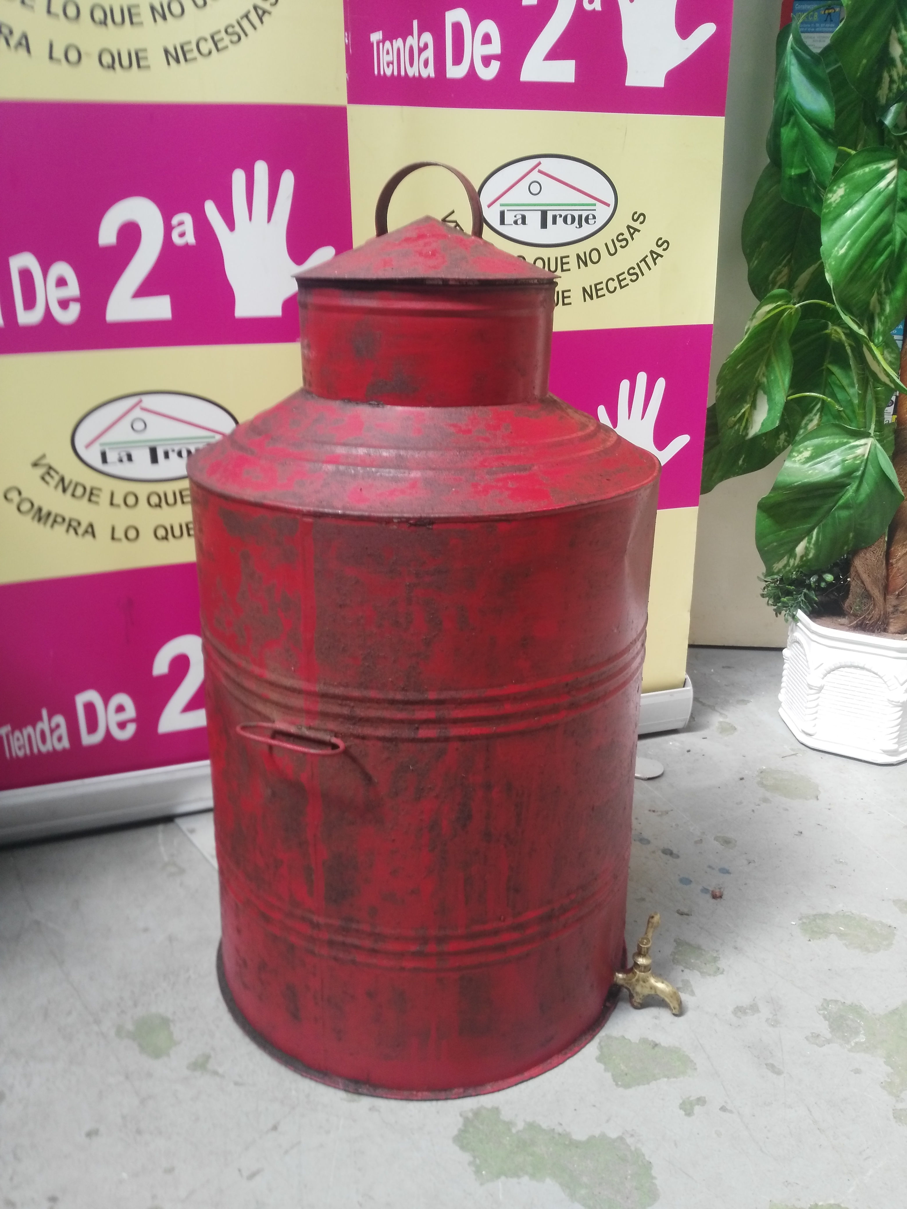 290419 aceitera con grifo bronce