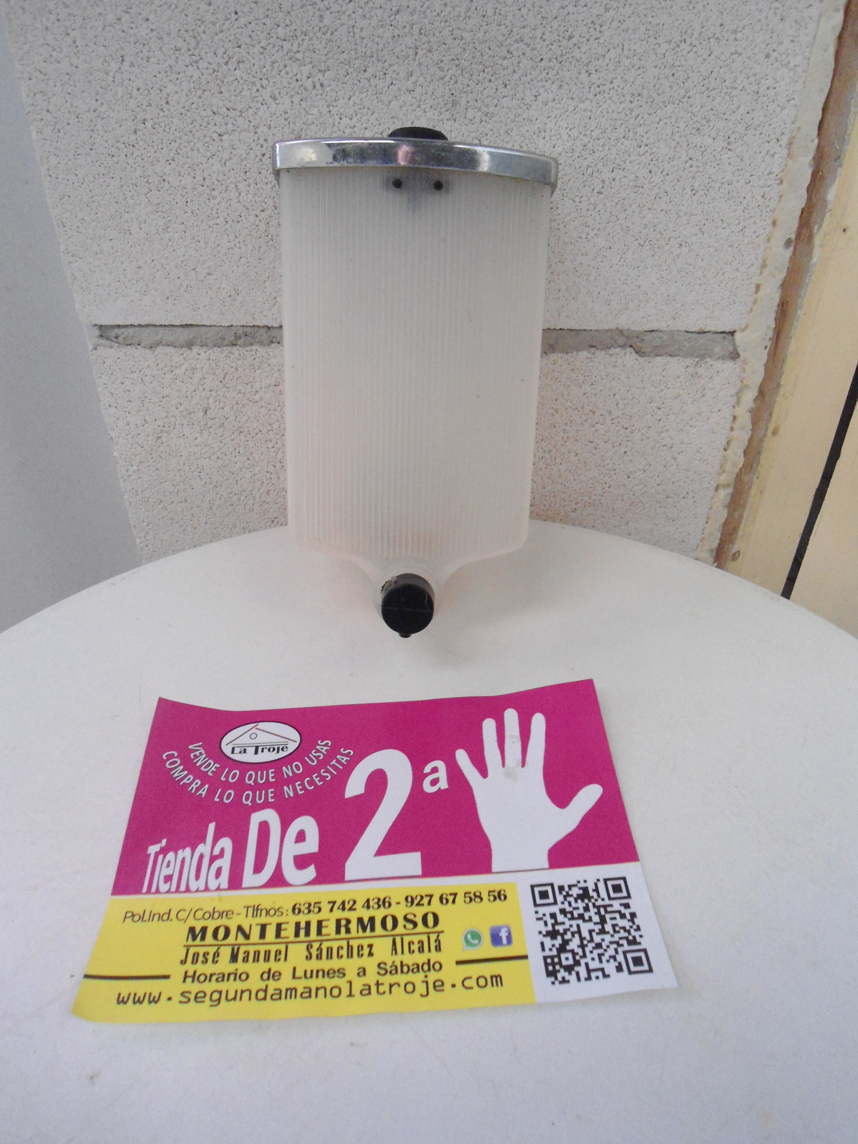 100516 Dispensador de jabón