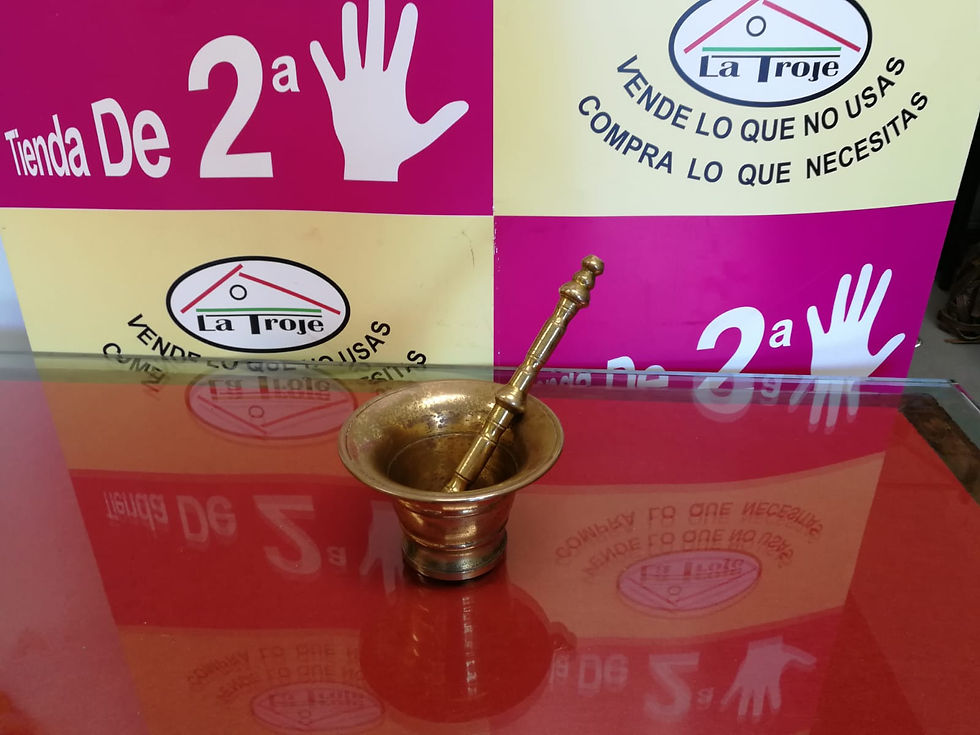 190318 almirez 8cm de alto