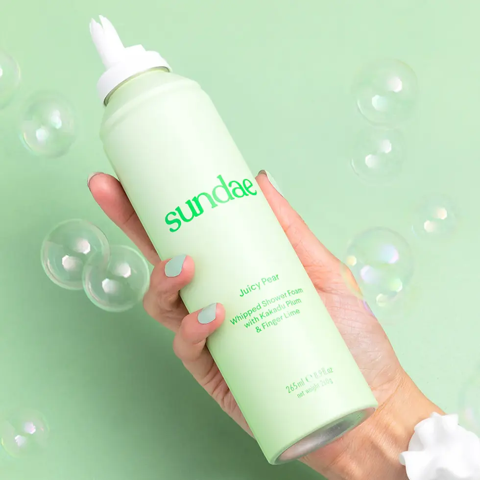 Miniaturbild: Sundae Shower Foam Juicy Pear in der Hand