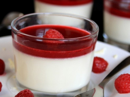 Panna Cotta au coulis de framboises