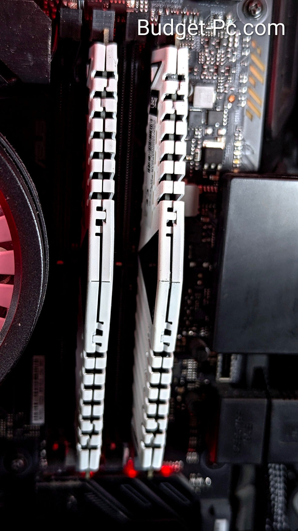 Miniaturbild: ADATA XPG  2 x 8 GB DDR4 3000 MHZ