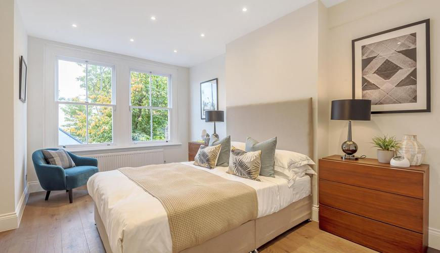 1-5461647l-870x500-1