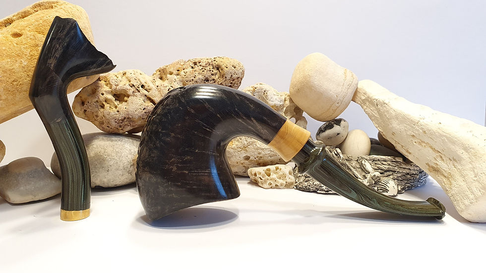 Thumbnail: Dark bent Briar pipe