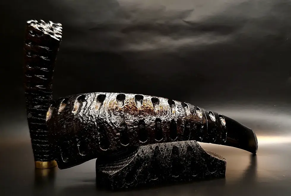 Thumbnail: Alien tail horn pipe with tamper and pipe stand
