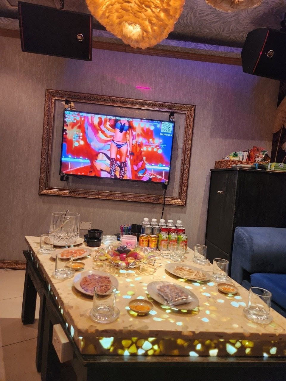 베트남 호치민 보스 가라오케 내부사진