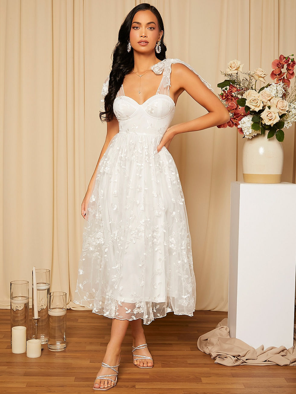 Thumbnail: Belle Floral Embroidery Tie Shoulder Bustier Schiffy Wedding Dress