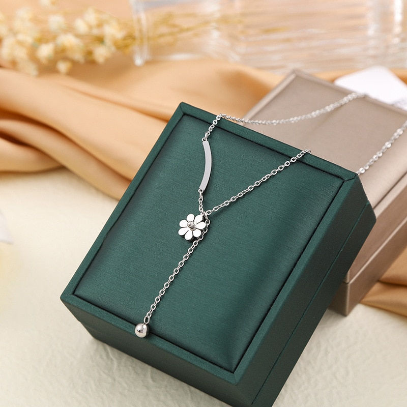 Thumbnail: Bohemian Stainless Steel Necklaces Vintage Delicate Daisy Flower Pendants