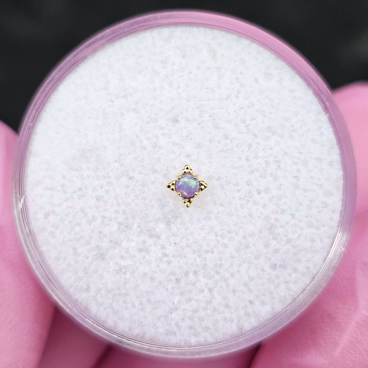 Yellow Gold & Light Purple Opal 'Zia'