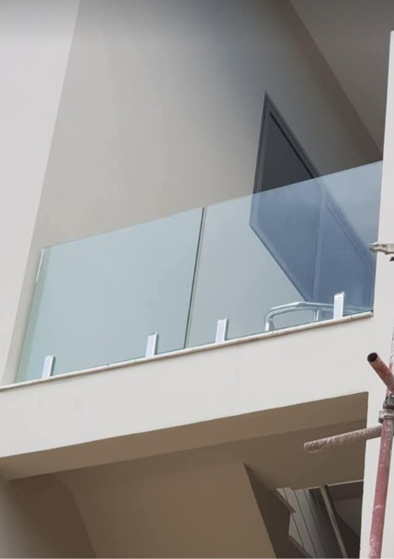 LINE_ALBUM_Glass railing work_241129_3_edited_edited