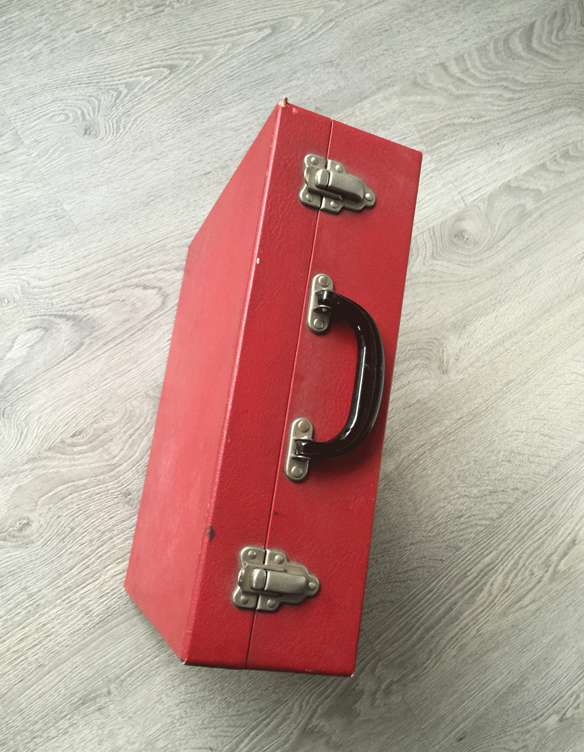 Retro-Picnic-Basket-Case