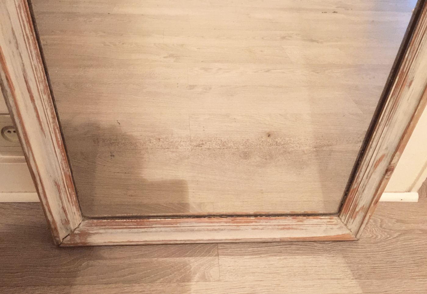 Antique-Mirror-Bottom