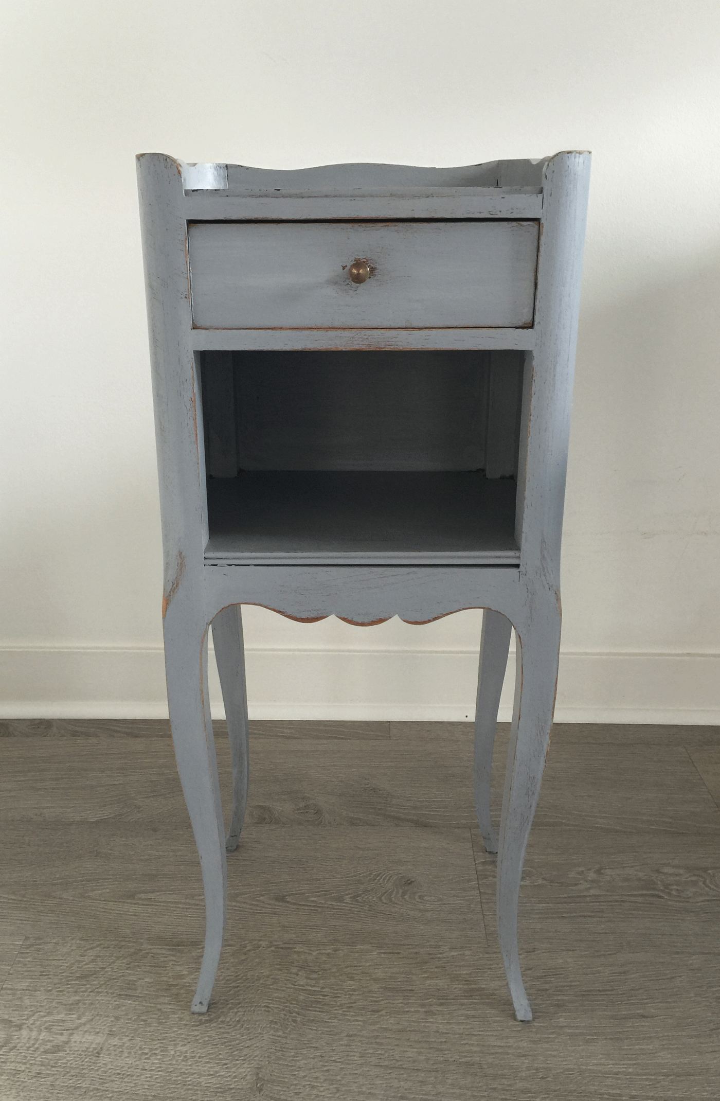 Bedside-Table-Too