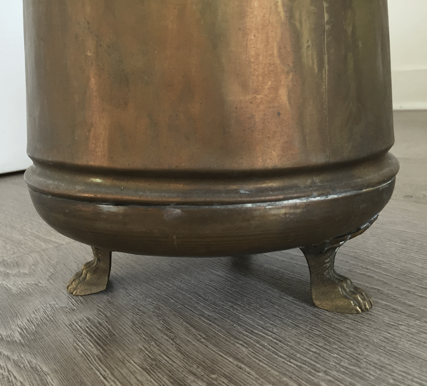 Umbrella Stand Paws